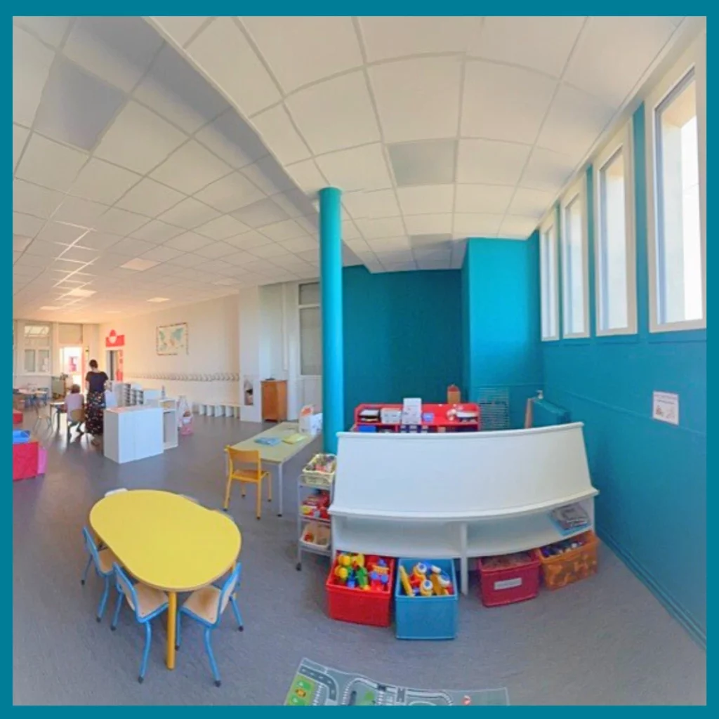 Travaux dans une classe à Bruz.